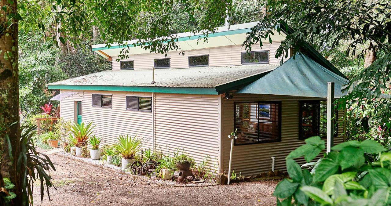 Sharlynn By The River Malanda Exterior photo