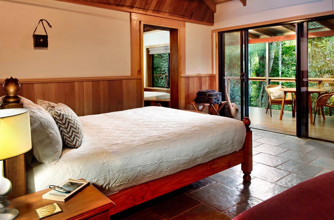 Sharlynn By The River Malanda Exterior photo